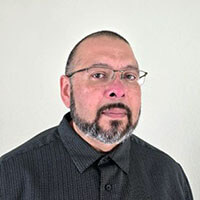 Javier Lozano headshot